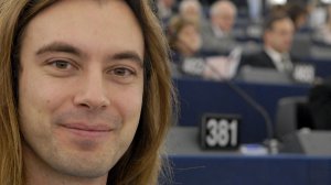 Ο Κρίτων Αρσένης παραιτήθηκε από το ΠΑΣΟΚ