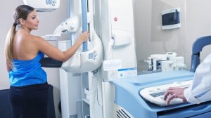 Στα 30 και 35 ευρώ η “ασφαλιστική τιμή” για την ψηφιακή μαστογραφία σε ασφαλισμένες του ΕΟΠΥΥ