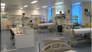 Oρκωτοί ελεγκτές σε όλα τα νοσοκομεία