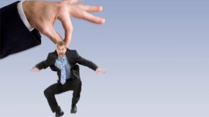 Ποιος θα αξιολογεί τις επαρκείς γνώσεις και ευθύνες του Διοικητικού Συμβουλίου;