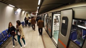 Είναι επικίνδυνα τα μικρόβια στο μετρό;