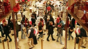 Μειωμένος κατά 10% ο τζίρος των καταστημάτων στις γιορτές