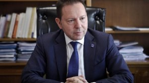 Χαλάρωση των capital controls προανήγγειλε μέσω του Reuters ο Στουρνάρας