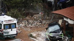 Αυξάνεται ο αριθμός των νεκρών από την κακοκαιρία στη Μάνδρα!