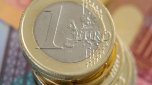 Πλεόνασμα 4,3 δισ. ευρώ στο ισοζύγιο τρεχουσών συναλλαγών τον Ιούλιο του 2015
