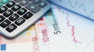 Εθνική Τράπεζα: Τα capital controls «γονάτισαν» τις μικρομεσαίες επιχειρήσεις