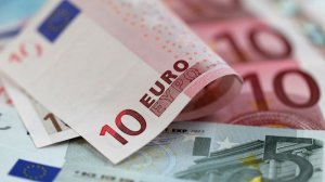Χαλαρώνουν τα capital controls