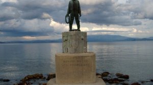 Η Χίος των αισιόδοξων ασφαλιστών και του αφανούς ναύτη