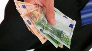 Διευκρινίσεις για τις εισφορές που καταβάλλονται στον ΟΑΕΕ