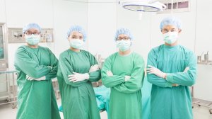 ΣΕΚ: Στο χείλος του γκρεμού ο ιδιωτικός κλάδος υγείας