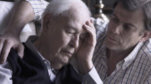 Tα 10 σημάδια που προειδοποιούν για τη νόσο του Αλτσχάιμερ