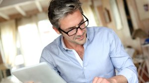Πώς διαμορφώνονται τα νέα όρια ηλικίας για τους ασφαλισμένους του ΟΑΕΕ;