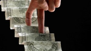 Βήμα προς την ισορροπία και την πρόληψη των κρίσεων