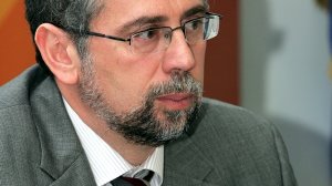 Σπυράκος: Παρεμβαίνει στο κόστος υπηρεσιών υγείας