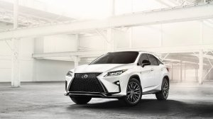 Lexus RX: Πολυτελές και σπορ