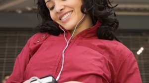 Ποιος δεν θα ασφάλιζε το iPod του με £2,49 το μήνα;
