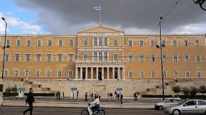 Συναγερμός για το άρθρο εφέδρων που ζητούν παραίτηση της κυβέρνησης