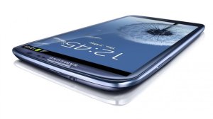 "Σκίζει" το Galaxy S της Samsung