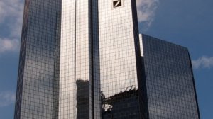 Deutsche Bank: Allianz ή Talanx οι νέοι συνεργάτες;