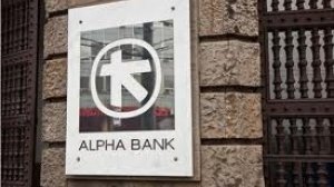 Alpha Bank: Καμπανάκι για την ανεργία των νέων 