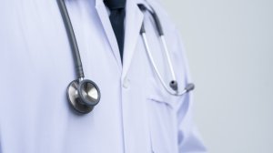 Επικίνδυνο το νομοσχέδιο για την ΠΦΥ υποστηρίζουν οι κλινικοεργαστηριακοί γιατροί