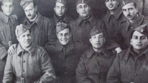 Μια φωτογραφία που εξηγεί γιατί το δύσκολο 1940 νικήσαμε και τώρα δεν σηκώνουμε κεφάλι