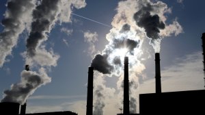 Έκκληση από ασφαλιστικές για τον τερματισμό των επιδοτήσεων στα ορυκτά καύσιμα