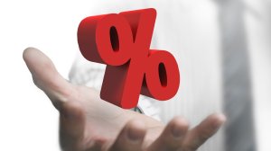 ΤτΕ: Σχεδόν αμετάβλητα τα επιτόκια δανείων και καταθέσεων τον Μάρτιο