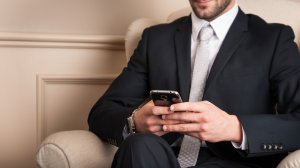 Το κινητό στην τσέπη βλάπτει σοβαρά τη γονιμότητα