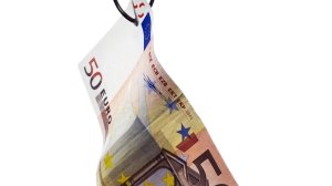 Αν υιοθετούνταν οι προτάσεις του ΕΚ, θα αντιμετωπιζόταν αποτελεσματικά η κρίση