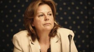 Περισσότερη διαφάνεια στις τραπεζικές χρεώσεις