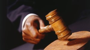 Οι διαμεσολαβούντες είχαν ευθύνη για την ζημιά των πελατών τους λέει το 60%!