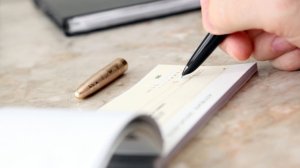 Διευρύνεται η κατ' εξαίρεση χορήγηση βιβλιαρίου επιταγών σε επιχειρήσεις υπό εξυγίανση
