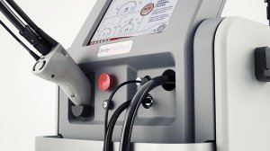ΥΓΕΙΑ: Νέο υπερσύγχρονο μηχάνημα Laser θεραπείας Υπερτρίχωσης