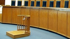 Η πρόστηση και οι παράνομες συμπεριφορές ασφαλιστικών συμβούλων