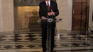 Kλείνει την πόρτα σε πρόωρες εκλογές ο Παπανδρέου