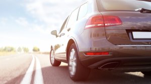 Αυστηρότεροι κανόνες για ασφαλέστερα και καθαρότερα αυτοκίνητα