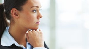 Allianz: 9,3 ευρώ το κόστος της κατάθλιψης