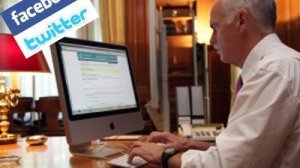 Συζήτηση για την ΑΣΠΙΣ και μέσω του facebook Παπανδρέου