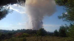 Μεγάλη πυρκαγιά σε Κάλαμο, Βαρνάβα!