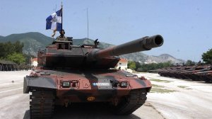 Συλλήψεις για τις μίζες στα εξοπλιστικά
