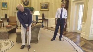 Ο Οbama παίζει γκολφ στο Οβάλ Γραφείο με τον Bill Murray για να προωθήσει την υγειονομική περίθαλψη