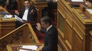 Mετωπική Τσίπρα-Μητσοτάκη στη Βουλή. Εξεταστική για τα δάνεια σε κόμματα και ΜΜΕ προάνηγγειλε ο πρωθυπουργός. Εκλογές ζήτησε ο Κυριάκος
