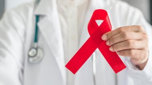Γνωρίζετε ποια συμβόλαια υγείας αποζημιώνουν Σύνδρομο Επίκτητης Ανοσολογικής Ανεπάρκειας / AIDS;