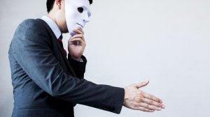 Οι ασφαλιστές των Χανίων καταγγέλουν εταιρία που πουλάει βουλγαρικές ασφάλειες αντί για ελβετικές!