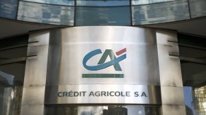 Βουτιά 71% στα κέρδη της Credit Agricole
