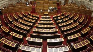 Δείτε ζωντανά τη συζήτηση για τη νομιμότητα δανειοδότησης πολιτικών κομμάτων και εταιρειών ΜΜΕ από τις τράπεζες. Τι λέει ο Μαντζούνης της Alpha Bank