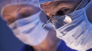 Κινδυνεύουν δυο ιατροί του ΕΣΥ με οριστική παύση