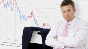 Έφτασε στις 901 μονάδες το Χρηματιστήριο και πάει παρακάτω. Κατέβηκε στα 0,40 λεπτά η μετοχή Ευρωπαϊκής Πίστης