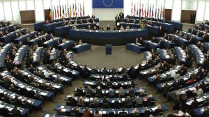 Κάποιοι ευρωβουλευτές βλέπουν διαφορετικά το πρόβλημα των συντάξεων